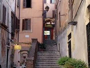 The Right Place 4u Navona Luxury Gasthof